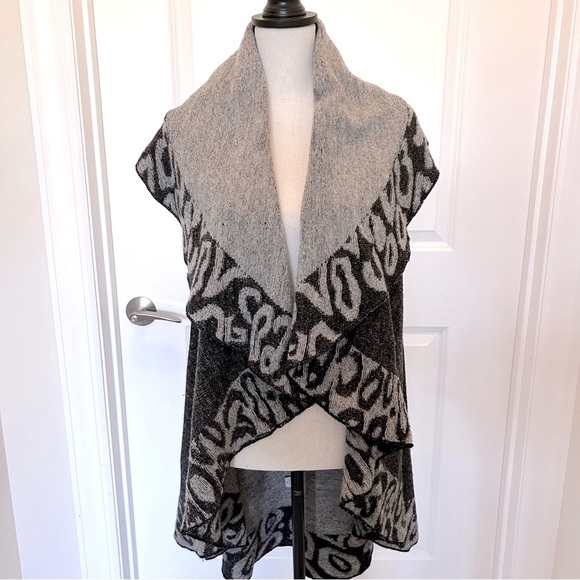 Emanuel Ungaro Open Front Cardigan Vest – Gray & Black Leopard Print – Size M - Picture 1 of 4